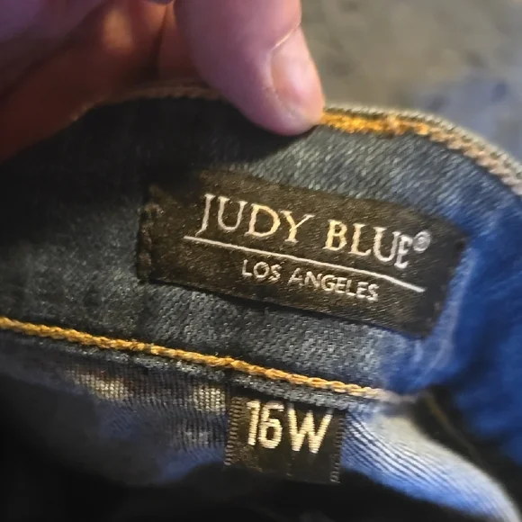 Distressed Women's Jeans - Picture 2 of 3